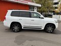 2015 Toyota Land Cruiser 200 Series Рестайлинг 2, белый, 5750000 рублей - вид 1