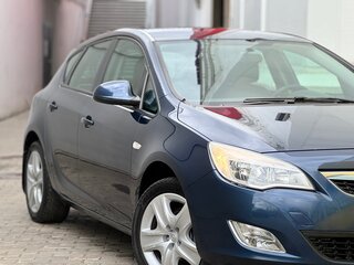 2010 Opel Astra J, синий, 649999 рублей, вид 3