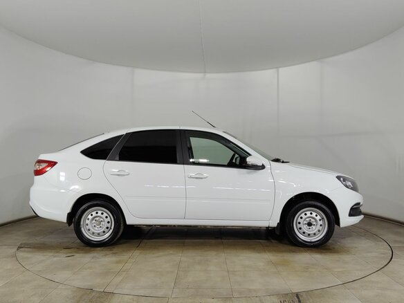 2025 Lada (ВАЗ) Granta I Рестайлинг, белый, 860000 рублей - вид 3