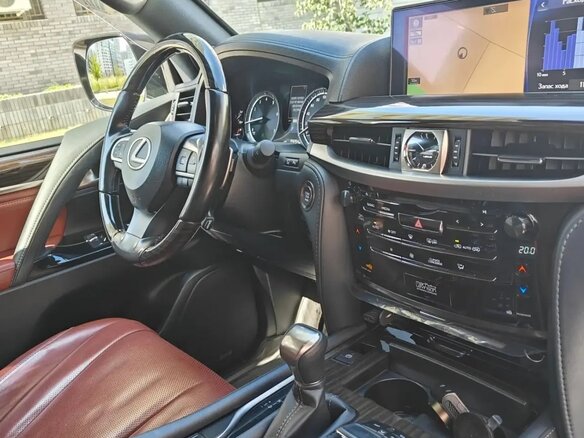 2021 Lexus LX 570 III Рестайлинг 2, белый, 12990000 рублей - вид 17