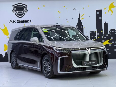 2026 Voyah Dream I Рестайлинг, пурпурный, 8700000 рублей, вид 4