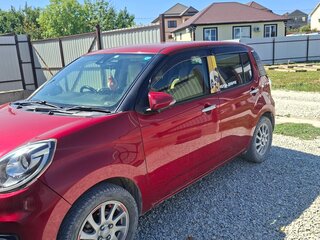 2018 Daihatsu Boon III Рестайлинг, красный, 1250000 рублей, вид 3