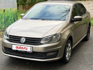 2015 Volkswagen Polo V Рестайлинг, бежевый, 599900 рублей, вид 1