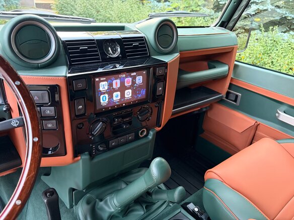 2013 Land Rover Defender 110 I Рестайлинг, зелёный, 7000000 рублей - вид 17