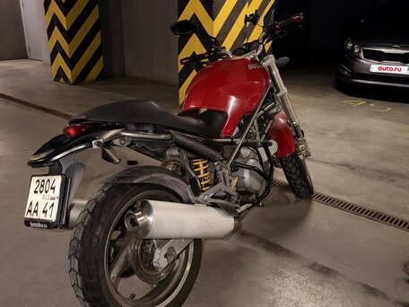 2002 Ducati Monster 400, красный, 249000 рублей, вид 5