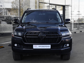 2018 Toyota Land Cruiser 200 Series Рестайлинг 2, чёрный, 5298000 рублей, вид 2