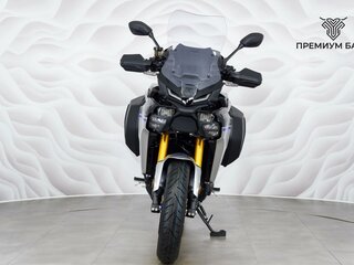 2025 Yamaha MT-09 Tracer (FJ-09), чёрный, 1999000 рублей, вид 4