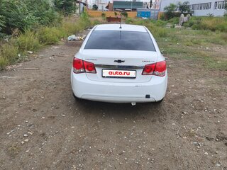 2011 Chevrolet Cruze I, белый, 600000 рублей, вид 3