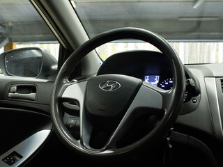 2016 Hyundai Solaris I Рестайлинг, серебристый, 849000 рублей, вид 5