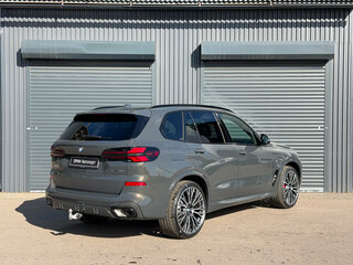 2026 BMW X5 40i IV (G05/G18) Рестайлинг, серый, 16590000 рублей, вид 4