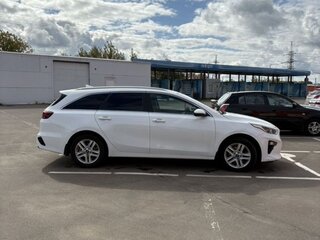 2021 Kia Ceed III, белый, 1200000 рублей, вид 4