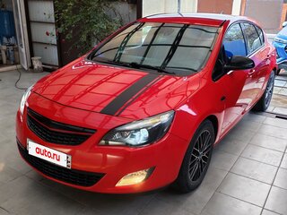 2011 Opel Astra J, красный, 999000 рублей, вид 1