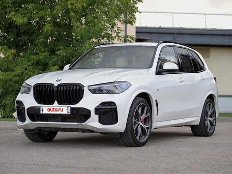 2022 BMW X5 40i IV (G05/G18), белый, 6890000 рублей, вид 4