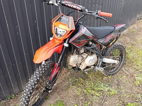 2022 Regulmoto Seven Medalist 150E, красный, 70000 рублей, вид 2