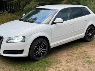 2009 Audi A3 II (8P) Рестайлинг 2, белый, 870000 рублей, вид 2