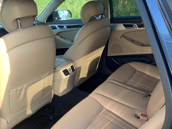 2015 Hyundai Genesis II, серый, 2100000 рублей - вид 5