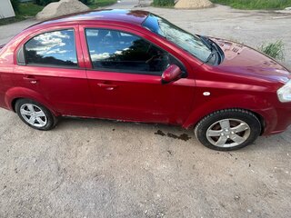 2011 Chevrolet Aveo I Рестайлинг, красный, 550000 рублей, вид 2