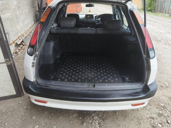 2000 Toyota Sprinter Carib III, белый, 330000 рублей - вид 9