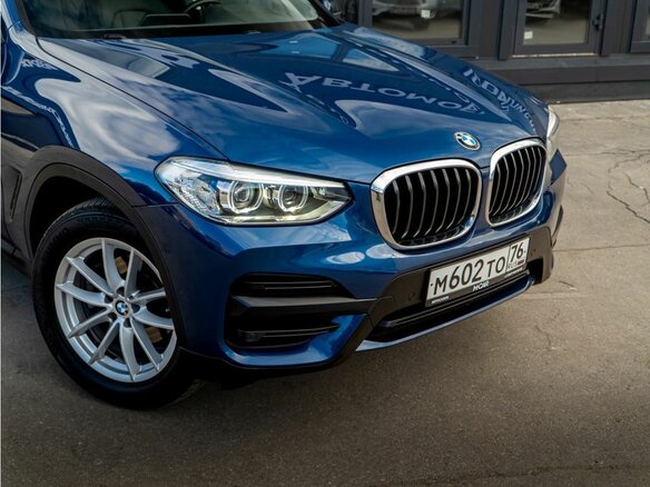 2018 BMW X3 20i xDrive III (G01), синий - вид 4