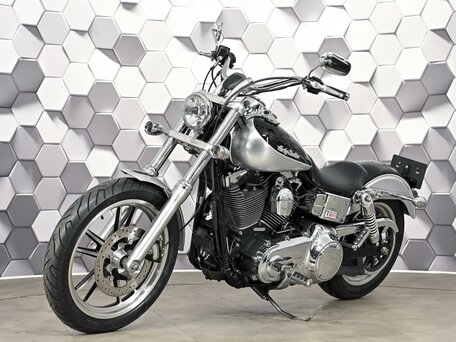 2009 Harley-Davidson Dyna Low Rider, серебристый, 727000 рублей, вид 2