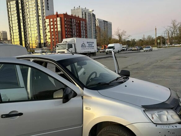 2013 Lada (ВАЗ) Granta I, серый, 280000 рублей - вид 5