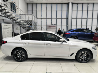 2018 BMW 5 серии 520d VII (G30/G31/G38), белый, 2400000 рублей, вид 4