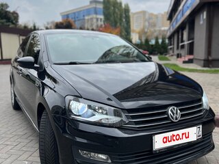 2017 Volkswagen Polo V Рестайлинг, чёрный, 1150000 рублей, вид 2