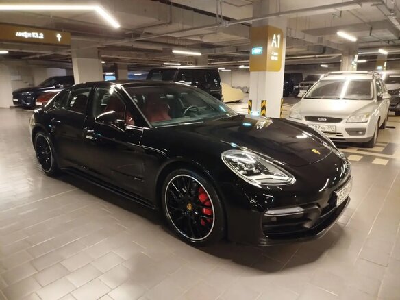 2020 Porsche Panamera GTS II, чёрный, 10500000 рублей - вид 2
