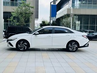 2023 Hyundai Elantra VII (CN7) Рестайлинг, белый, 1460008 рублей, вид 4