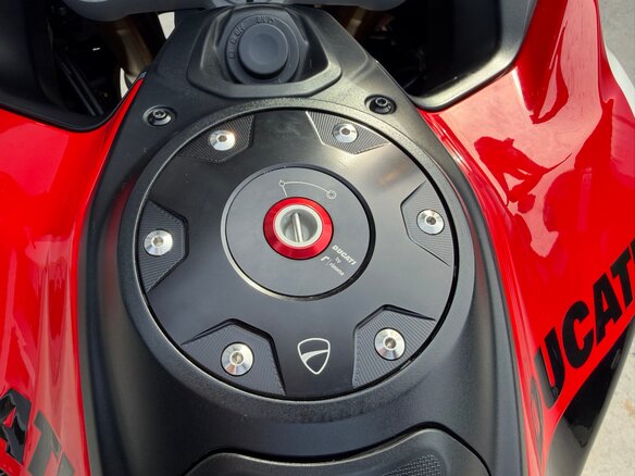 2022 Ducati Multistrada V4, красный, 1500000 рублей - вид 5