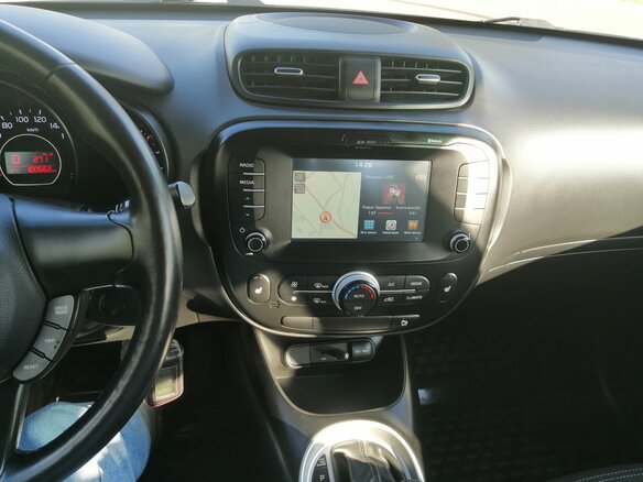 2018 Kia Soul II Рестайлинг, голубой, 1580000 рублей - вид 9