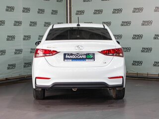 2017 Hyundai Solaris II, белый, 949000 рублей, вид 5
