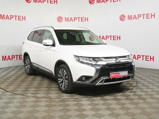 2020 Mitsubishi Outlander III Рестайлинг 3, белый, 1919000 рублей, вид 3