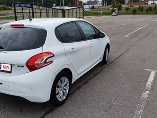 2013 Peugeot 208 I, белый, 490000 рублей, вид 2