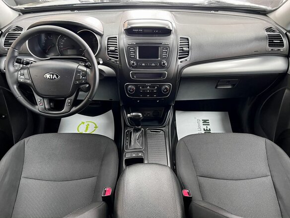 2012 Kia Sorento II Рестайлинг, чёрный, 1745000 рублей - вид 9
