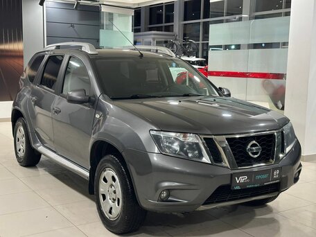 2015 Nissan Terrano III (D10), серый, 1077000 рублей, вид 3