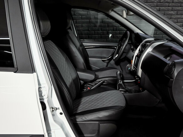 2024 Lada (ВАЗ) Largus Cross I Рестайлинг, белый, 1320000 рублей - вид 11