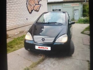 2001 Mercedes-Benz A-Класс 140 I (W168) Рестайлинг, чёрный, 290000 рублей, вид 1