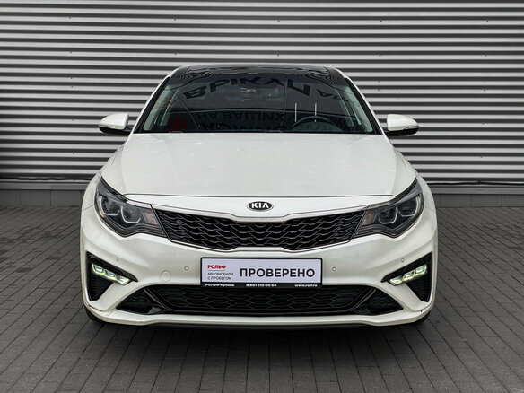 2018 Kia Optima IV Рестайлинг, белый, 2200000 рублей - вид 1