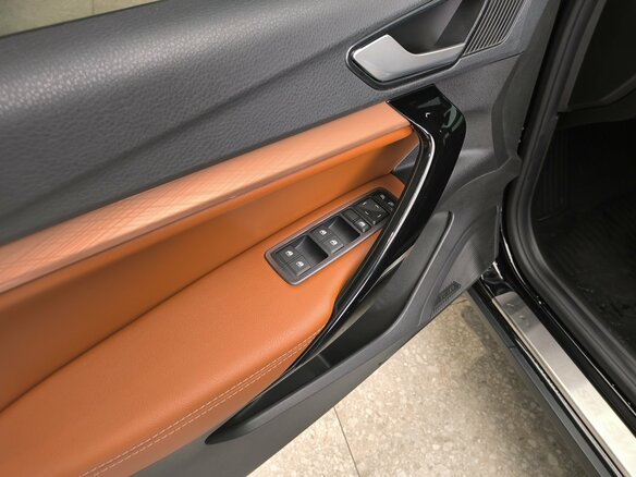 2025 Lada (ВАЗ) Vesta SW I Рестайлинг (NG), чёрный, 1690000 рублей - вид 24