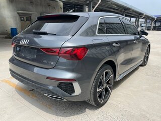 2023 Audi A3 Sportback 35 TFSI IV (8Y), серый, 2095000 рублей, вид 4