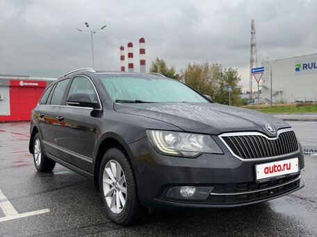 2013 Skoda Superb DSG II Рестайлинг, чёрный, 880000 рублей, вид 2