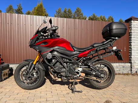 2015 Yamaha MT-09 Tracer (FJ-09), красный, 750000 рублей, вид 1
