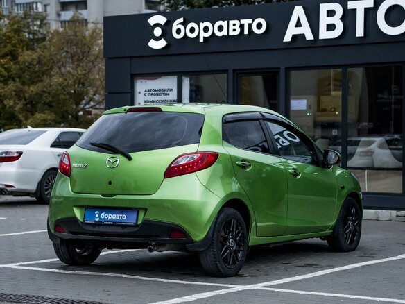 2012 Mazda 2 II Рестайлинг (DE2), зелёный, 843000 рублей - вид 5