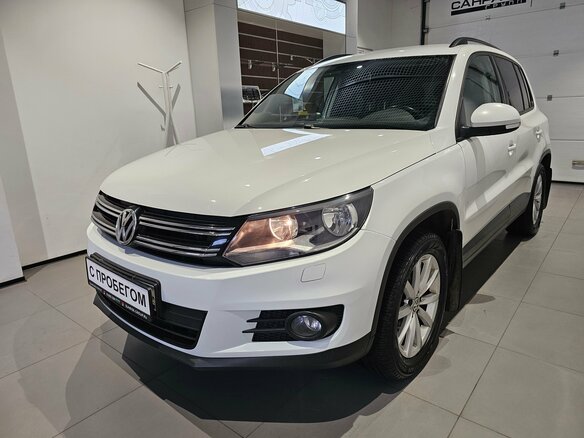 2016 Volkswagen Tiguan I Рестайлинг, белый, 1289000 рублей