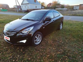 2014 Hyundai Solaris I Рестайлинг, чёрный, 600000 рублей, вид 3