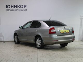 2011 Skoda Octavia II (A5) Рестайлинг, серый, 779000 рублей, вид 3