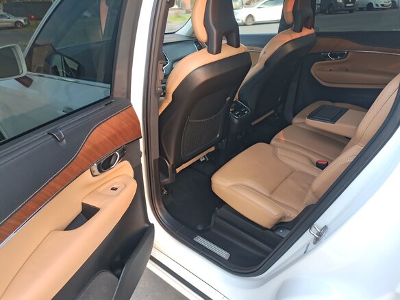 2022 Volvo XC90 II Рестайлинг 1, белый, 4850000 рублей - вид 33