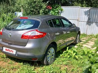 2013 Renault Megane III Рестайлинг 2, серый, 650000 рублей, вид 3