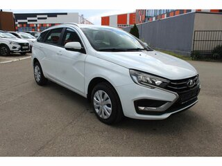 2026 Lada (ВАЗ) Vesta SW I Рестайлинг (NG), белый, 1815000 рублей, вид 1